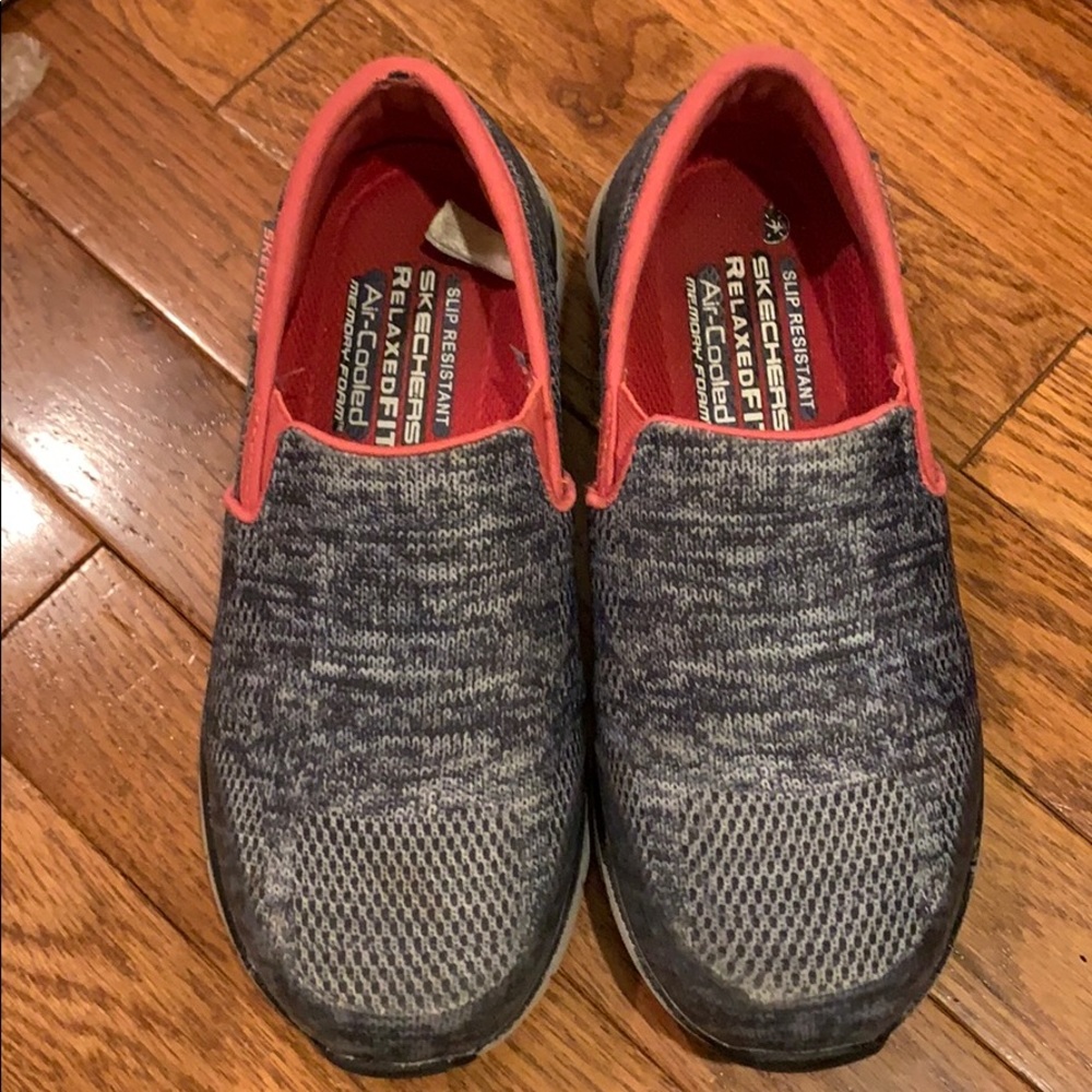 Sketchers memory foam nursing/ healthcare shoe